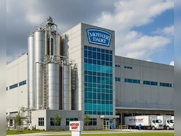 मदर डेयरी के प्रबंध निदेशक मनीष बंदलिश ने इस्तीफा दिया