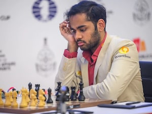 World Blitz: Arjun Erigaisi Stuns Magnus Carlsen, Nodirbek Abdusattorov To Emerge Joint Leader After 11 Rounds