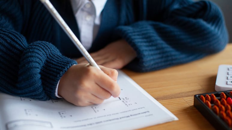 ICSE Exam Datesheet: इस दिन से शुरू होगी ICSE बोर्ड की परीक्षा, ऐसे डाउनलोड करें डेटशीट