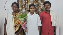 सुनीता का सरेंडर! आत्मसमर्पण से पहले नक्सली सुनीता से मिले परिजन, बोले- डरा धमकाकर ले गए थे माओवादी