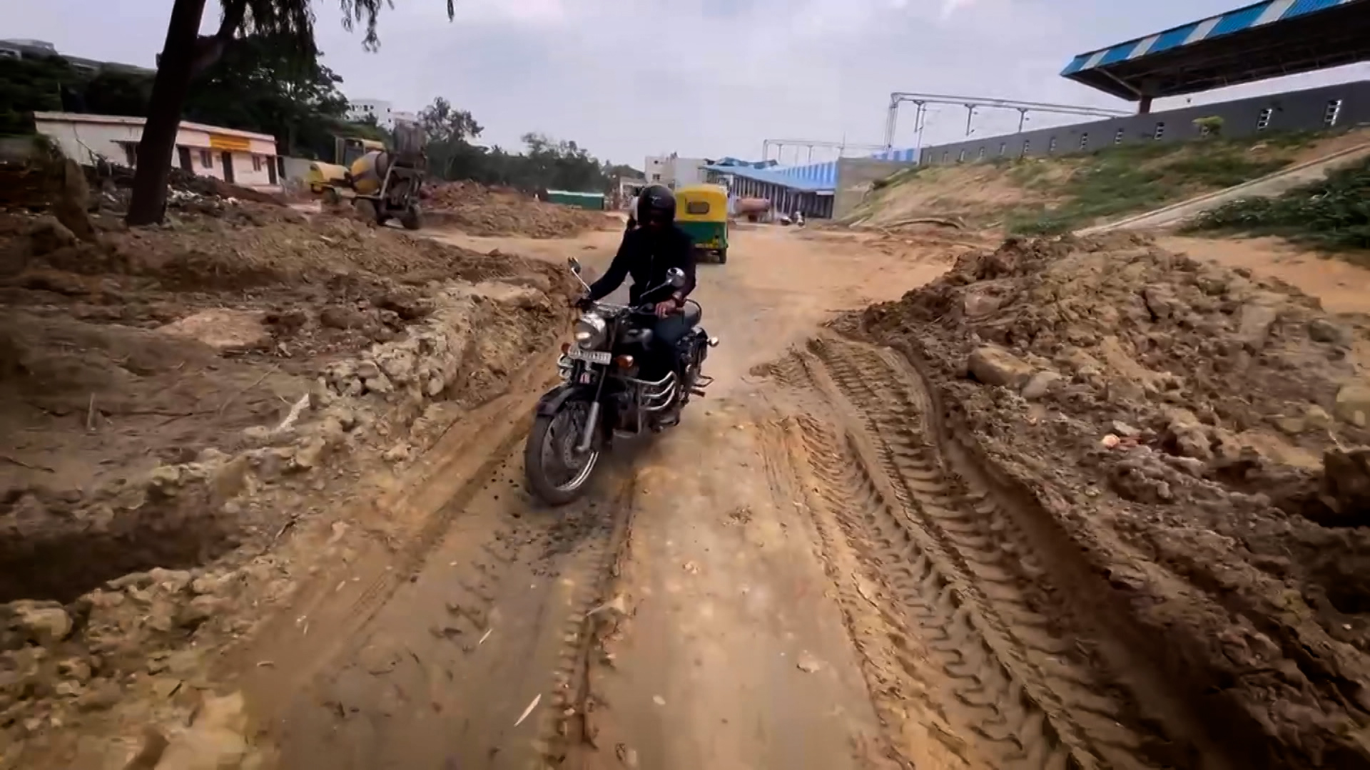 Potholes, Chaos & Missed Deadlines: NDTV Rides Through Varthur's Worst Stretch