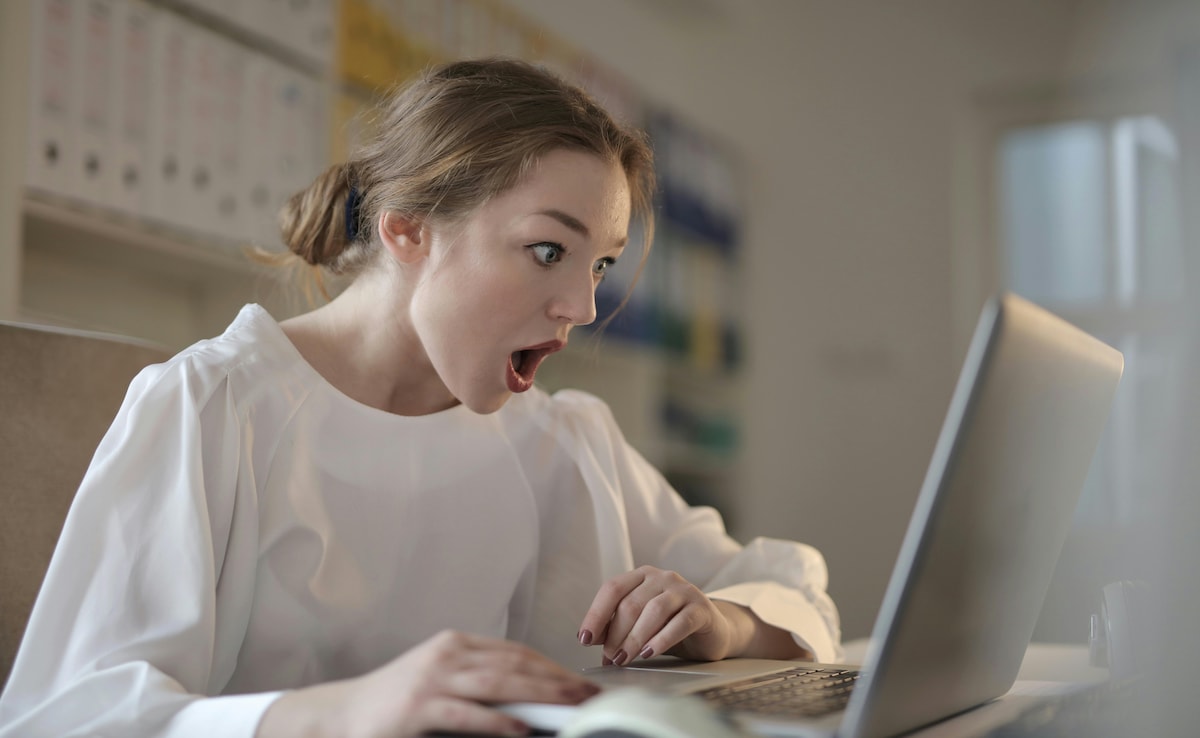 קונים, היזהרו: הונאות AI מתוחכמות אורבות ב-Black Friday