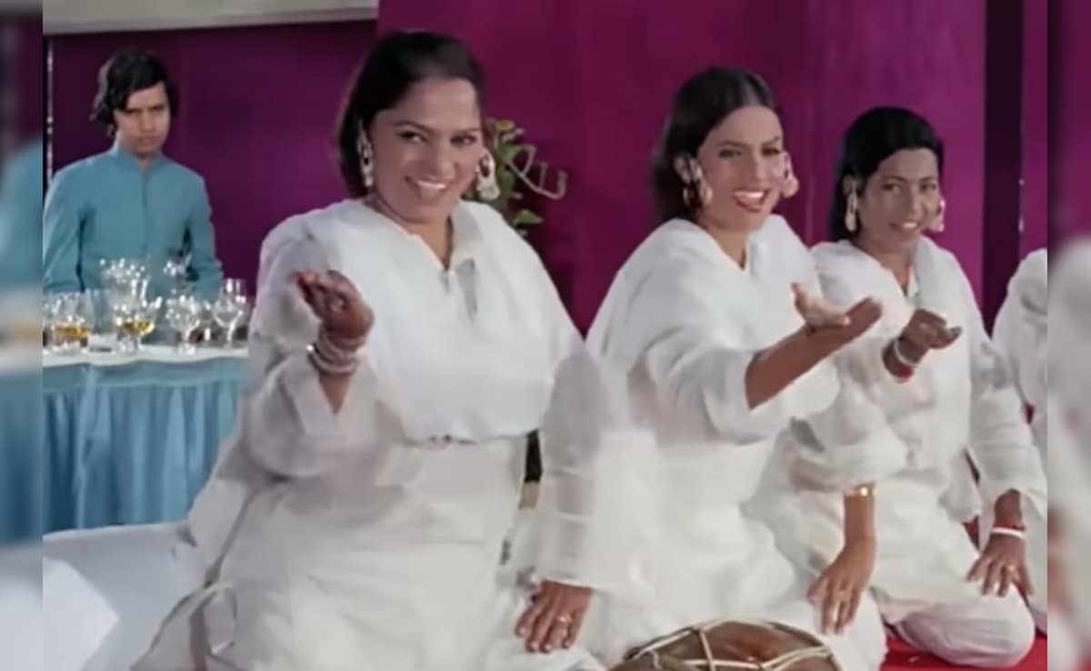 24 बॉलीवुड फिल्मों में बजा एक ही म्यूजिक, इस फिल्म के टाइटल ट्रैक ने 22 साल तक किया इंडस्ट्री पर राज...पता है नाम?