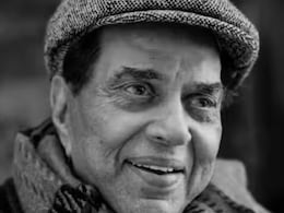 Dharmendra Death News: धर्मेंद्र के पार्थिव शरीर को श्मशान ले जाने से पहले घर के बाहर जलाया गया था एक दीपक, क्या होता है इसका मतलब?