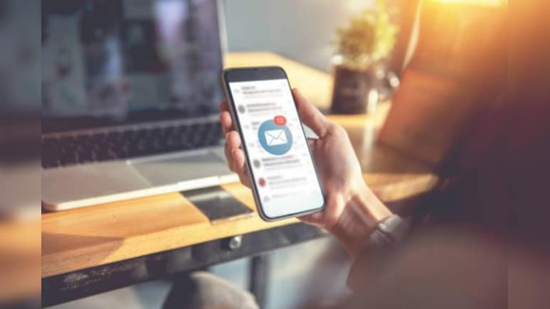 छुट्टी मांगने पर कैसे देते हैं जवाब? देखें इंडियन बॉस और जापानी बॉस का ये वायरल ई-मेल