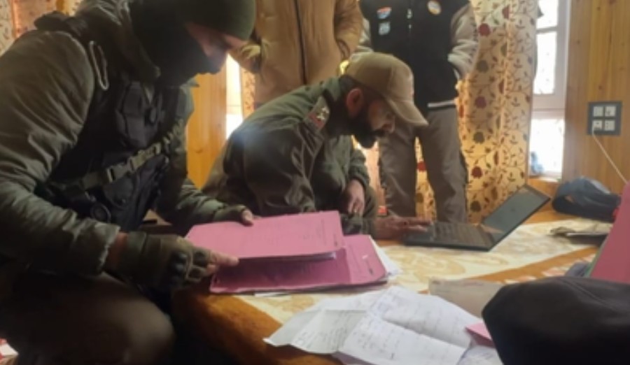 19 साल के लड़के के दिमाग में घोल दिया टेरर का जहर, आतंकी कैसे ऑनलाइन पढ़ा रहे कट्टरता का पाठ