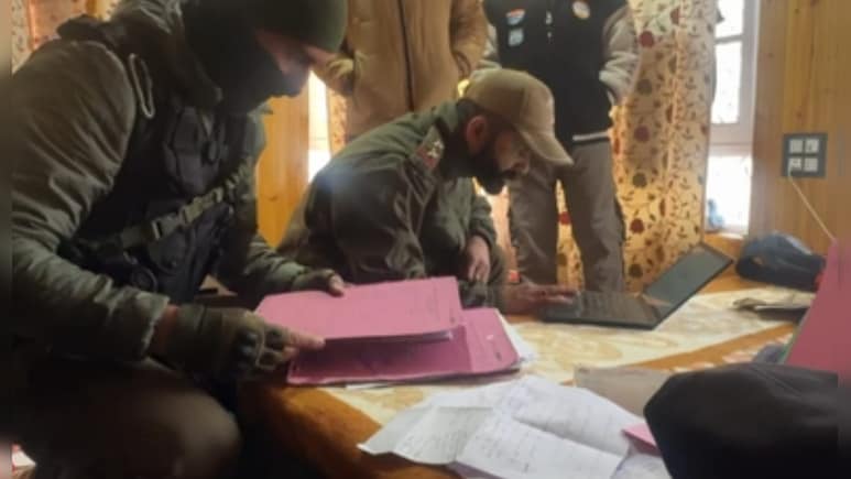 19 साल के लड़के के दिमाग में घोल दिया टेरर का जहर, आतंकी कैसे ऑनलाइन पढ़ा रहे कट्टरता का पाठ