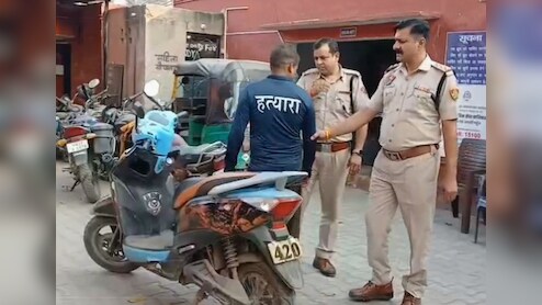 हत्यारा लिखी टी-शर्ट, 420 वाली स्कूटी.... फरीदाबाद की सड़कों पर घूमने वाले इस शख्स से क्यों डरे लोग