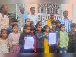 ‘कलेक्टर साहब… मास्टर साहब ने हमारी किताब बेच खाई’, बच्चों की गुहार से गूंजा जनसुनवाई कक्ष