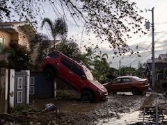 Winds Shatter Window, Blow Roofs As Typhoon Kalmaegi Kills 5 In Vietnam