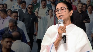 'If You Hit Me, Will Shake Up India': Mamata's Stern Warning To BJP, EC