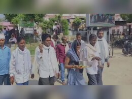 आदिवासी पर‍िवार ने बेटे की मौत के बाद अस्‍पताल में बुलाई आत्मा! ढोल बजाकर घर ले गए