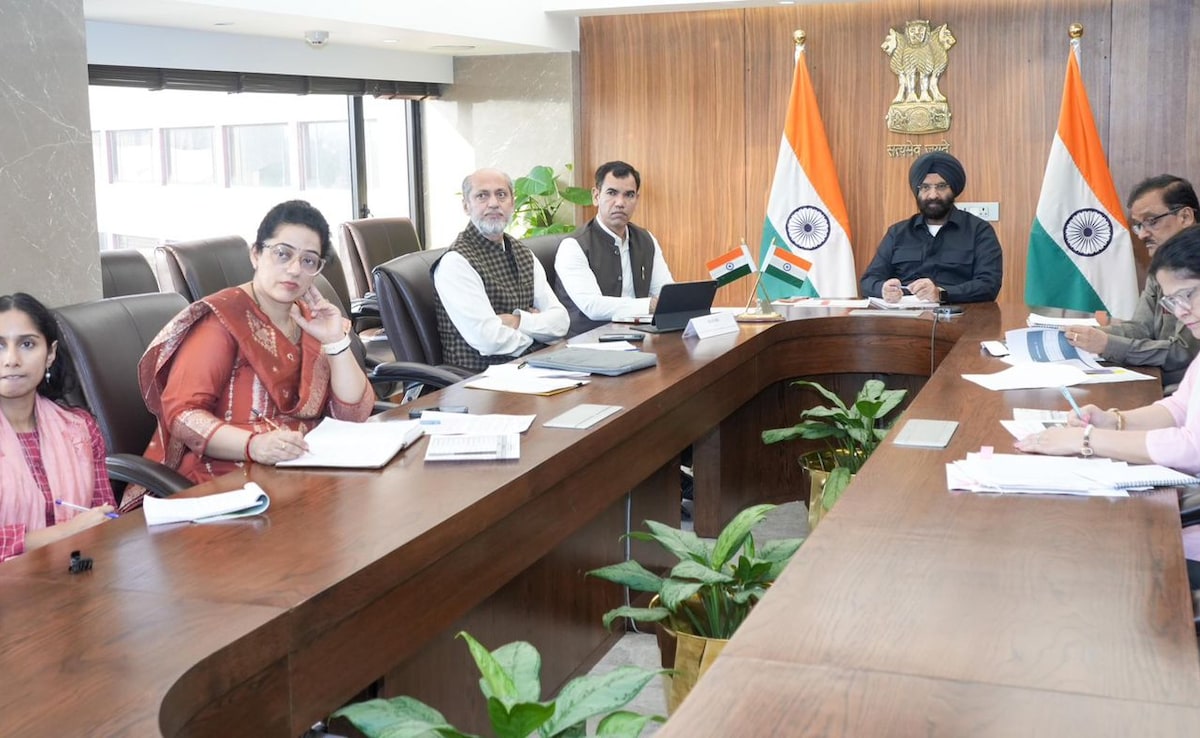 13 Pollution Hotspots Under Watch: Delhi Orders Crackdown On Polluters