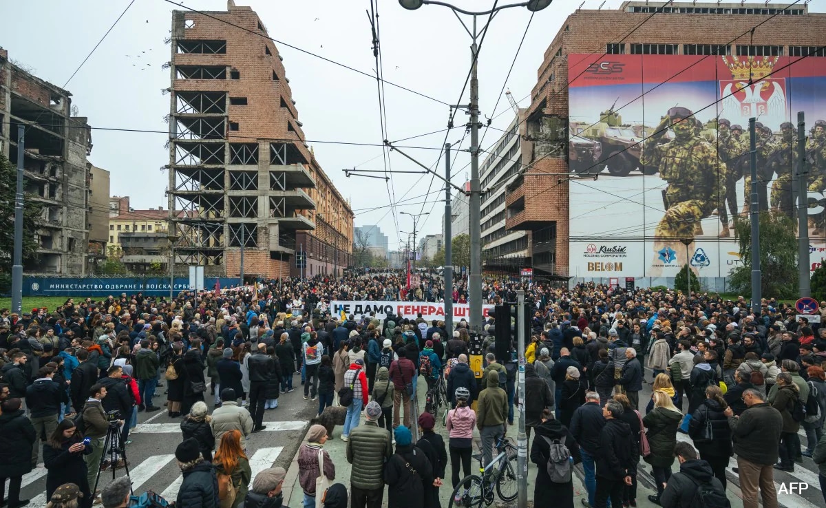 Hundreds Protest Against Trump Son-In-Law Property Project In Belgrade