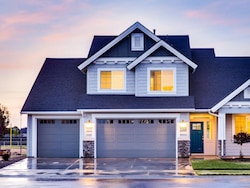 Top inverter batteries under 15000: बिजली जाने पर भी रोशन रहेगा आपका घर