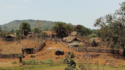 Chhattisgarhi  News: जहां कभी फटते थे बम, चलती थी गोलियां, अब उस अबूझमाड़ में लाइट, कैमरा-एक्शन, जानें ऐसा क्या हो रहा