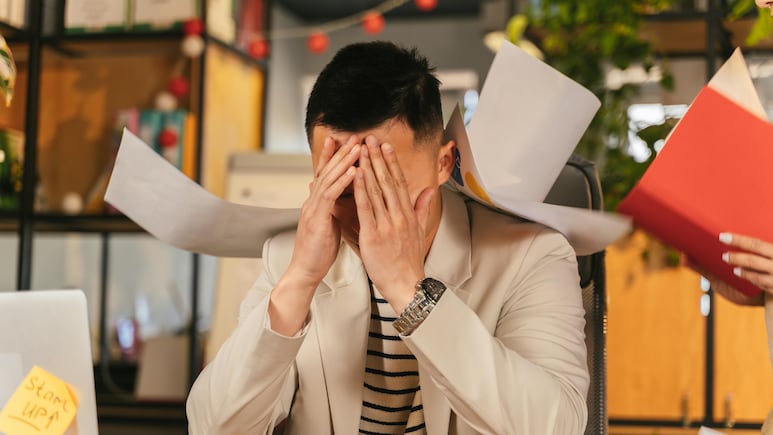 Chinese Man Fired After Company Finds Him Walking 16,000 Steps On Sick Day Leave