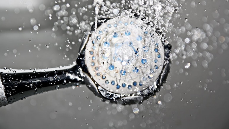 Cold Showers Can Spike Your Blood Pressure: Doctor Explains Why And How To Stay Safe