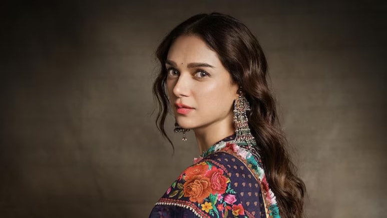 "मैं अपनी रसोई को अपने चेहरे पर लगाती हूं" अदिति राव हैदरी ने खोला अपनी दमकती स्किन का राज