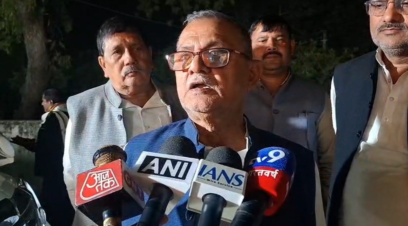 जान लेने से नहीं हिचकेंगे... वोटों को लेकर बलिया के सपा सांसद का विवादित बयान