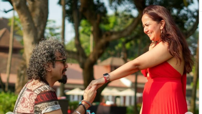 Bigg Boss 9 फेम रूपल त्यागी ने नॉमिश भारद्वाज से की सगाई, दिसंबर में करेंगी शादी