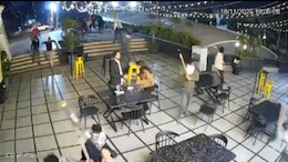 Bhopal Magic Cafe Attacks:&nbsp;मैजिक कैफे में बदमाशों के बवाल पर प्रशासन का बड़ा एक्शन, दो आईपीएस और तीन एसीपी मौके पर पहुंचे