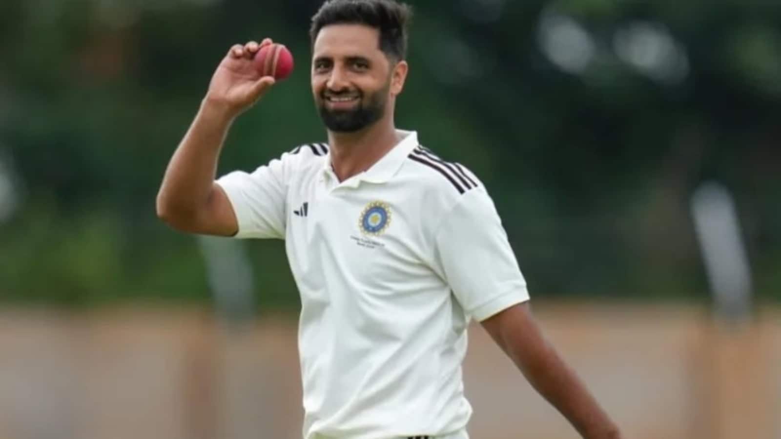 Auqib Nabi Knocks On Ajit Agarkar’s Door Once Again, Ramps Up Selection Calls With 4 Wickets For India A