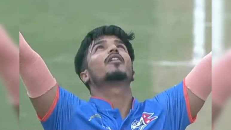 W,W,W राशिद खान ने 'हैट्रिक' लेकर क्रिकेट की दुनिया में मचाया कोहराम, VIDEO