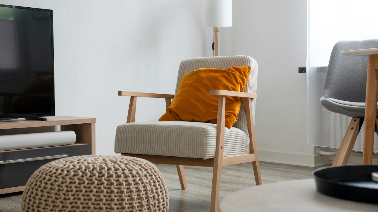 Storage Ottomans: Best Space-Saving Furniture That Keeps Shape And Adds Style.