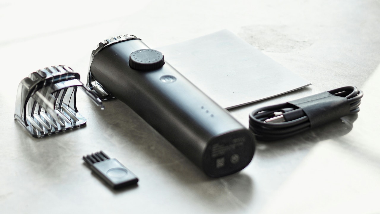 Top Trimmer Mistakes Men Make and How To Fix Uneven Beard Lines