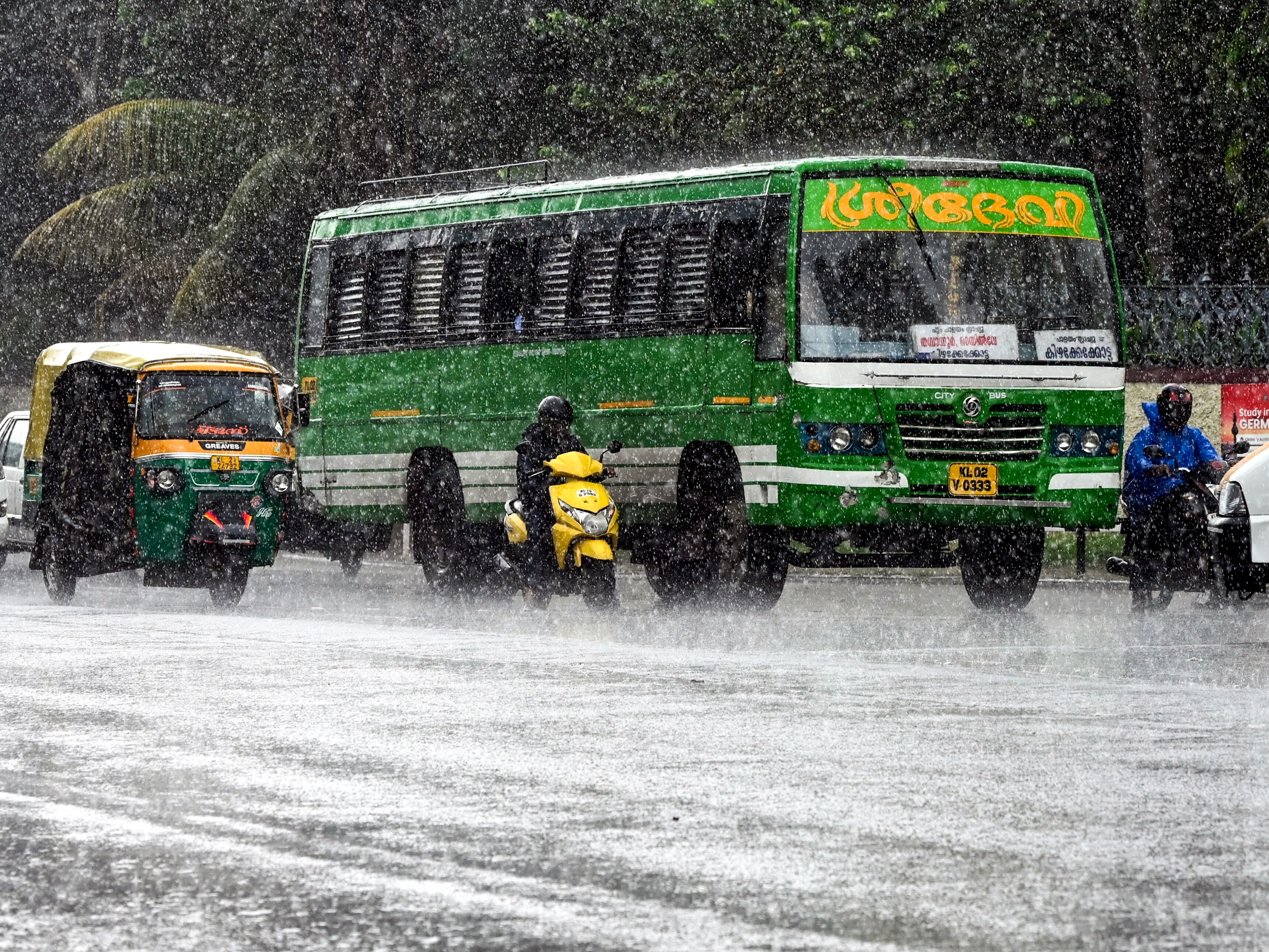 Cyclone Fengal Continues To Batter Tamil Nadu, Puducherry, Karnataka; Schools Shut In Many Districts