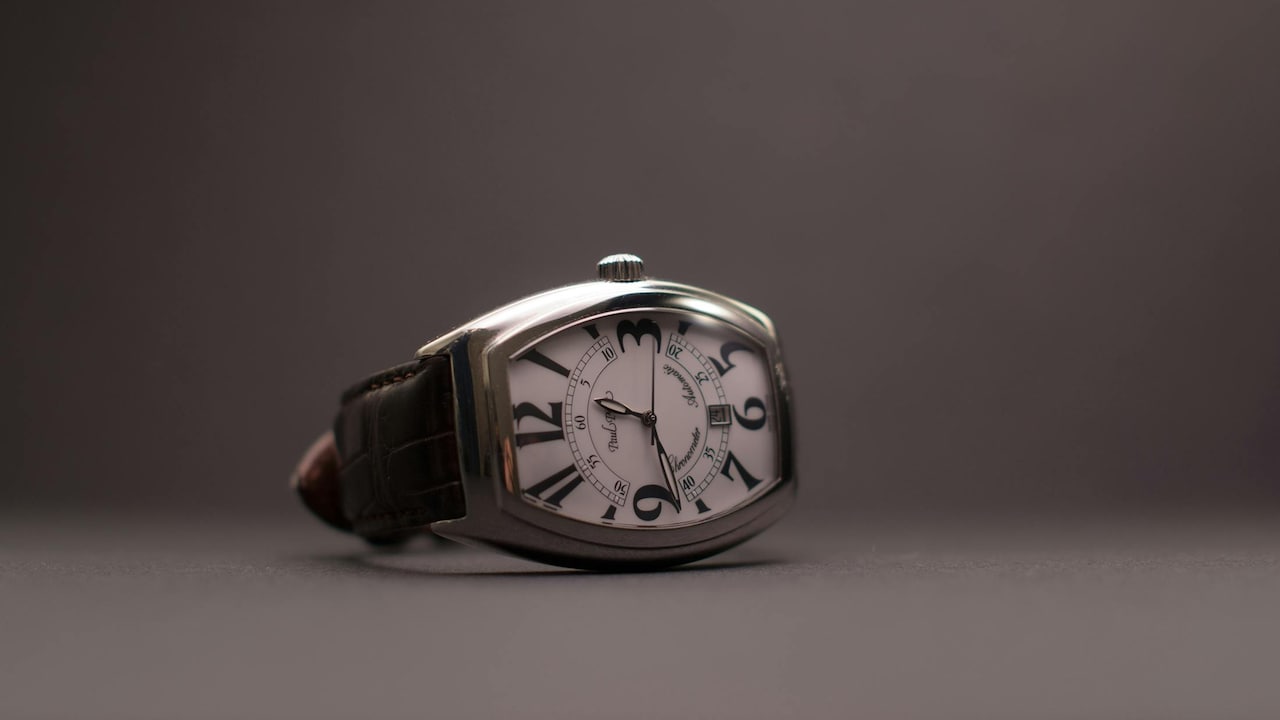 How To Pick An Analogue Watch That Lasts: Minimal, Mechanical Or Vintage How To Pick An Analogue Watch That Lasts: Minimal, Mechanical Or Vintage