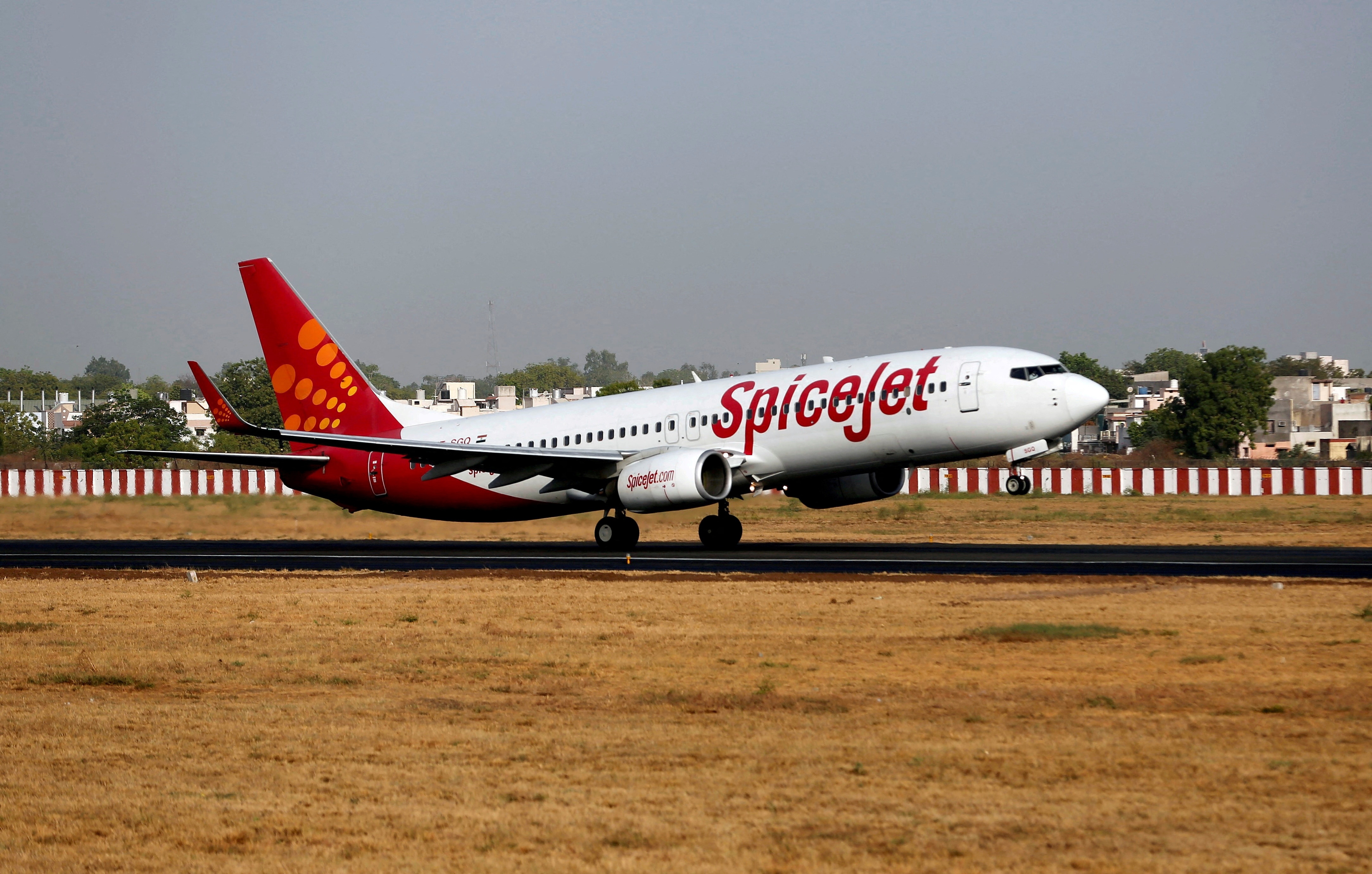 SpiceJet Clears Outstanding Principal Dues Of Airports Authority Of India