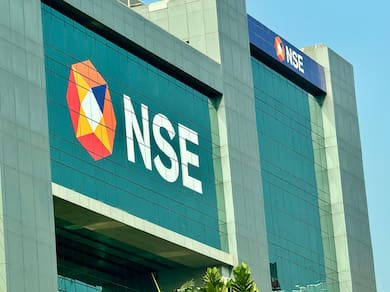 Stock Market Today: Nifty, Sensex Close Flat As HDFC Bank, RIL Weigh But Infosys, M&M Gain