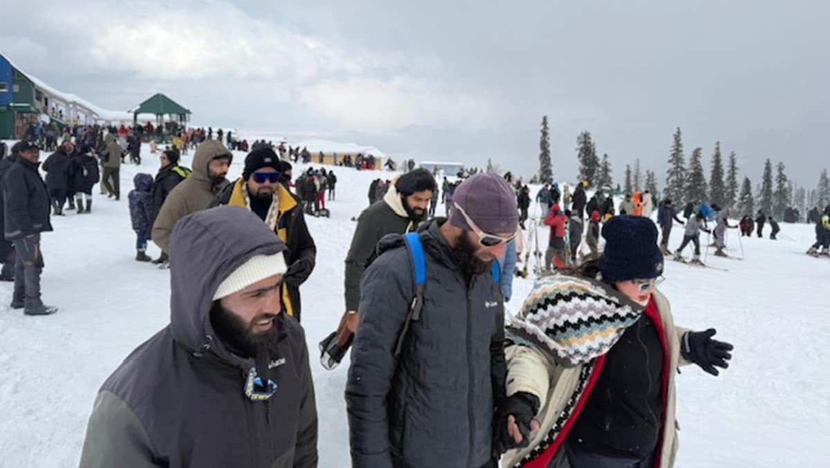 The white blanket on the slopes has left tourists in awe.