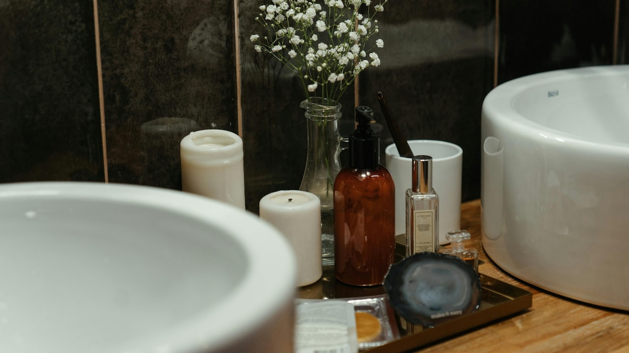 Best Soap Dispenser: Manual vs Automatic: What Works in Bathrooms Today Best Soap Dispenser: Manual vs Automatic: What Works in Bathrooms Today