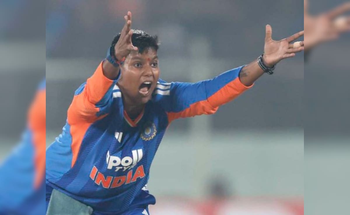 INDW vs SLW  3rd T20I: दीप्ति शर्मा ने रचा इतिहास, कारनामा करने वालीं 21 साल में सिर्फ दूसरी खिलाड़ी