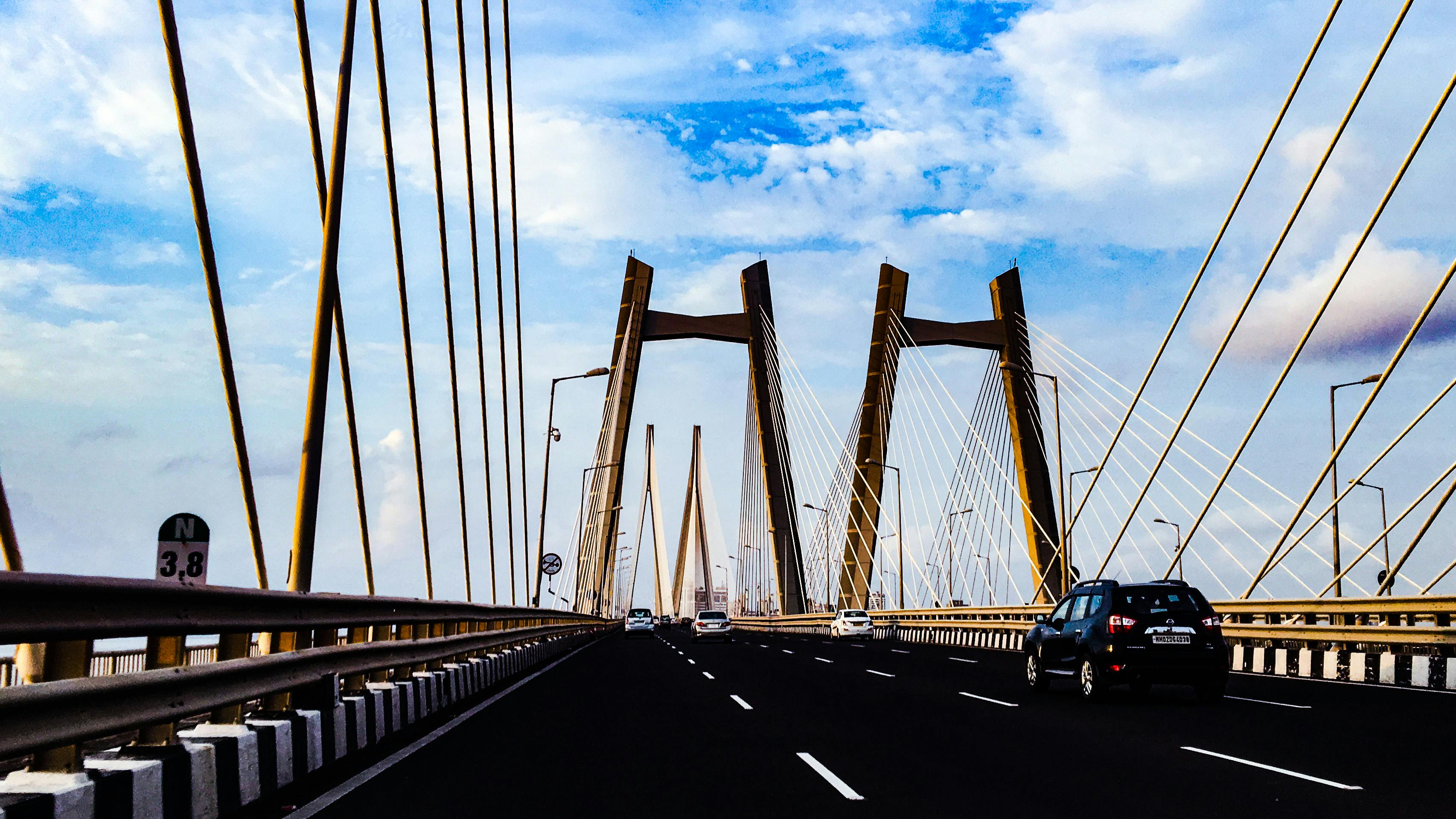 DPIIT Reviews Issues Hampering 17 Infrastructure Projects In Delhi, Three States