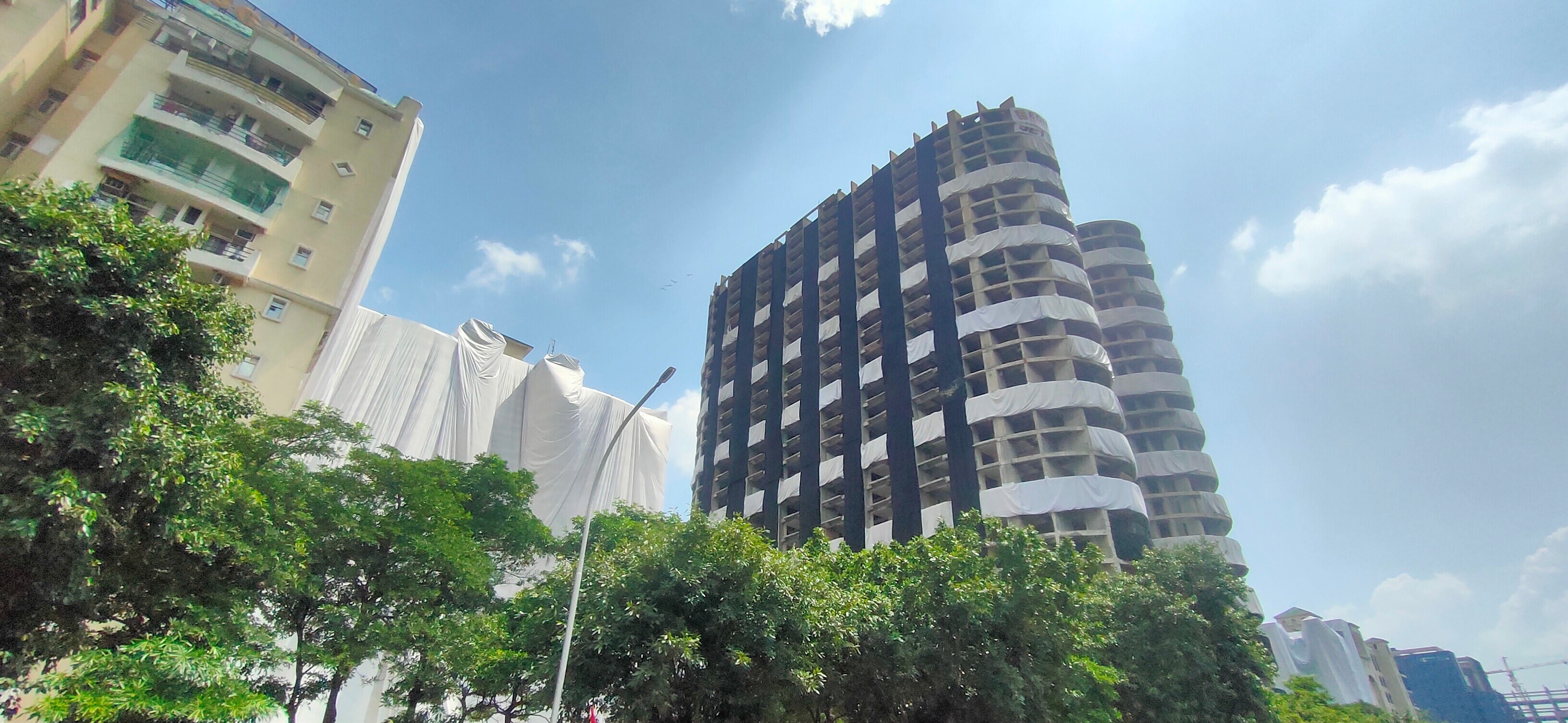 Supertech Twin Towers To Be Demolished On Aug. 28