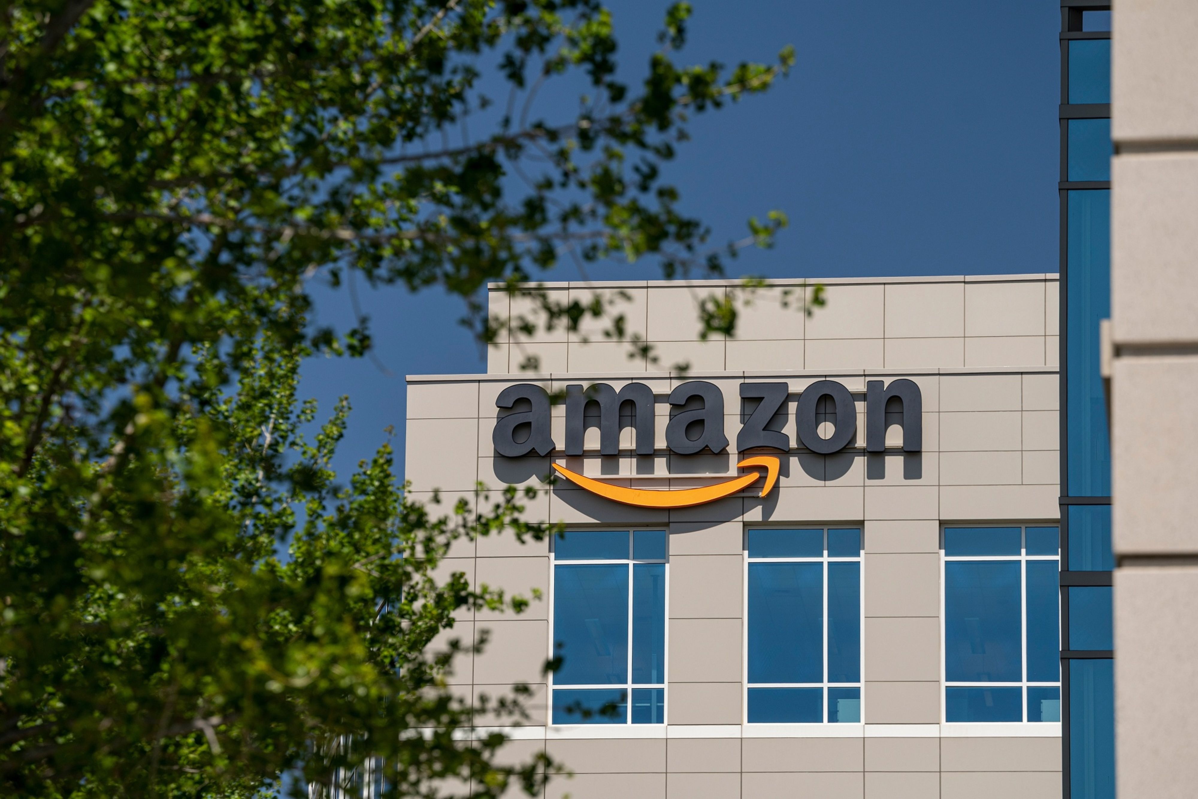 Amazon Defends CCI Filing On Deal With Future Group