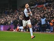 Morgan Rogers Stars As Aston Villa Beat Manchester United To Boost Title Bid