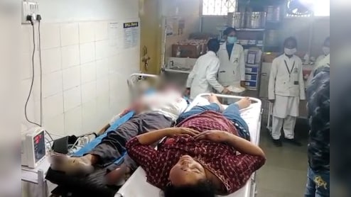 भीषण सड़क हादसा: पति-पत्नी की मौत, 4 माह के बच्चे समेत 4 घायल; मां शारदा के दर्शन कर लौट रहा था परिवार