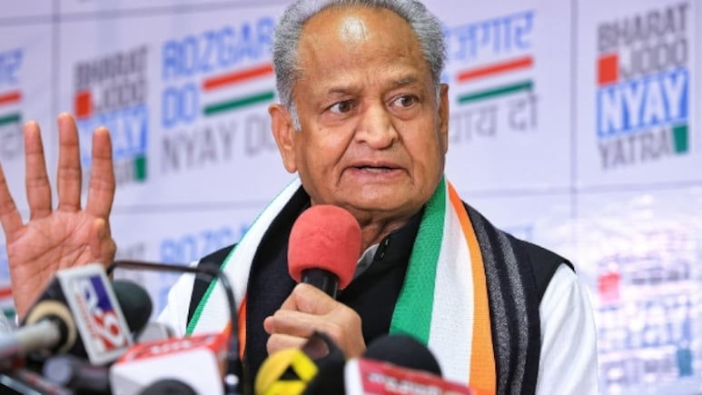 MGNREGA: 'गांधी जी को अपने ही देश में मिटाने की साजिश हो रही है' मनरेगा का नाम बदलने पर बोले गहलोत&nbsp;