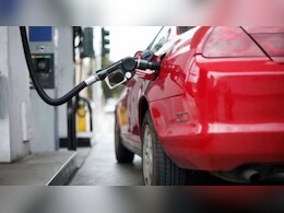 गाड़ी पी रही ज्यादा तेल? अपनाएं ये 5 जादुई ट्रिक्स, आपकी कार बनेगी 'माइलेज किंग'