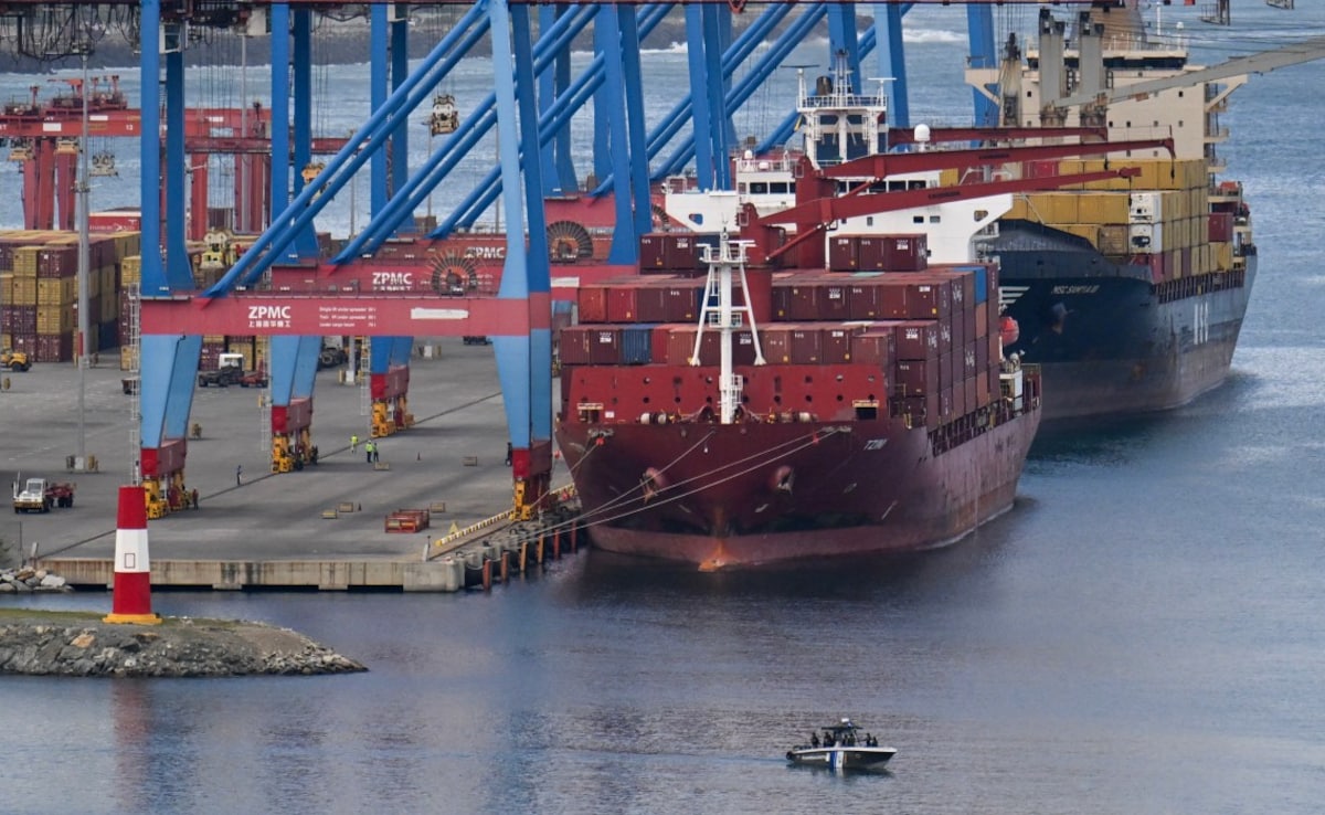 Luchtlandingsaanval van Amerikaanse troepen om olietanker voor de kust van Venezuela in beslag te nemen