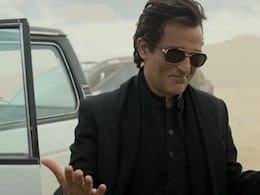 <i>Dhurandhar</i>: Internet Reacts To Akshaye Khanna's Viral Entry Scene To <i>FA9LA</i>, "His Jamaal Kudu Moment"