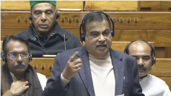 Nitin Gadkari AI Road Plan: सड़क पर गड्ढा दिखा तो सीधे गडकरी के पास पहुंचेगा फोटो! AI वाली गाड़ी रखेगी हाईवे पर नजर, जानें कैसे करेगी काम
