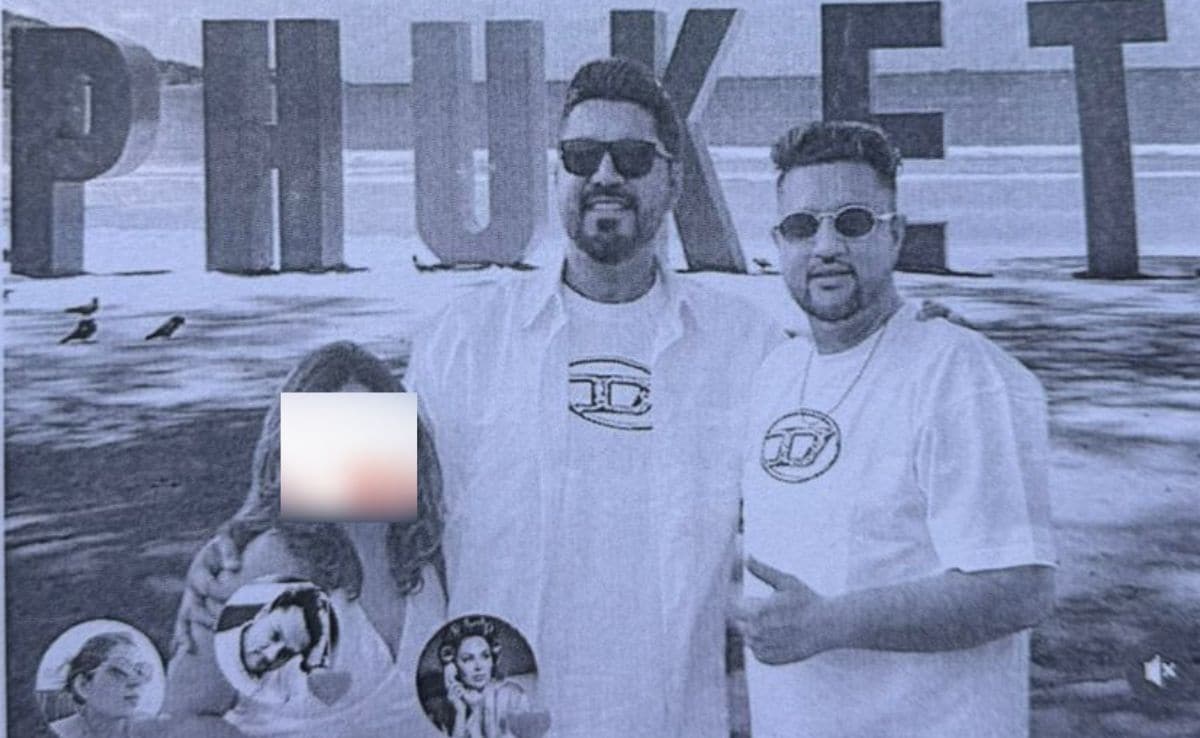 कोर्ट में पुलिस की तरफ से लूथरा भाइयों की फुकेट वाली तस्वीर भी पेश की गई.