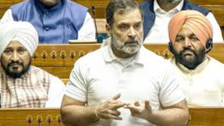 'वोट चोरी' का हथियार, राहुल गांधी करेंगे वार... चुनाव सुधारों पर चर्चा में आज लोकसभा में घमासान के आसार