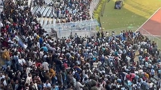 Lionel Messi India Tour LIVE: मेस्सी का देखने को नहीं मिला खेल, स्टेडियम में घुस गए फैंस, खूब की तोड़फोड़
